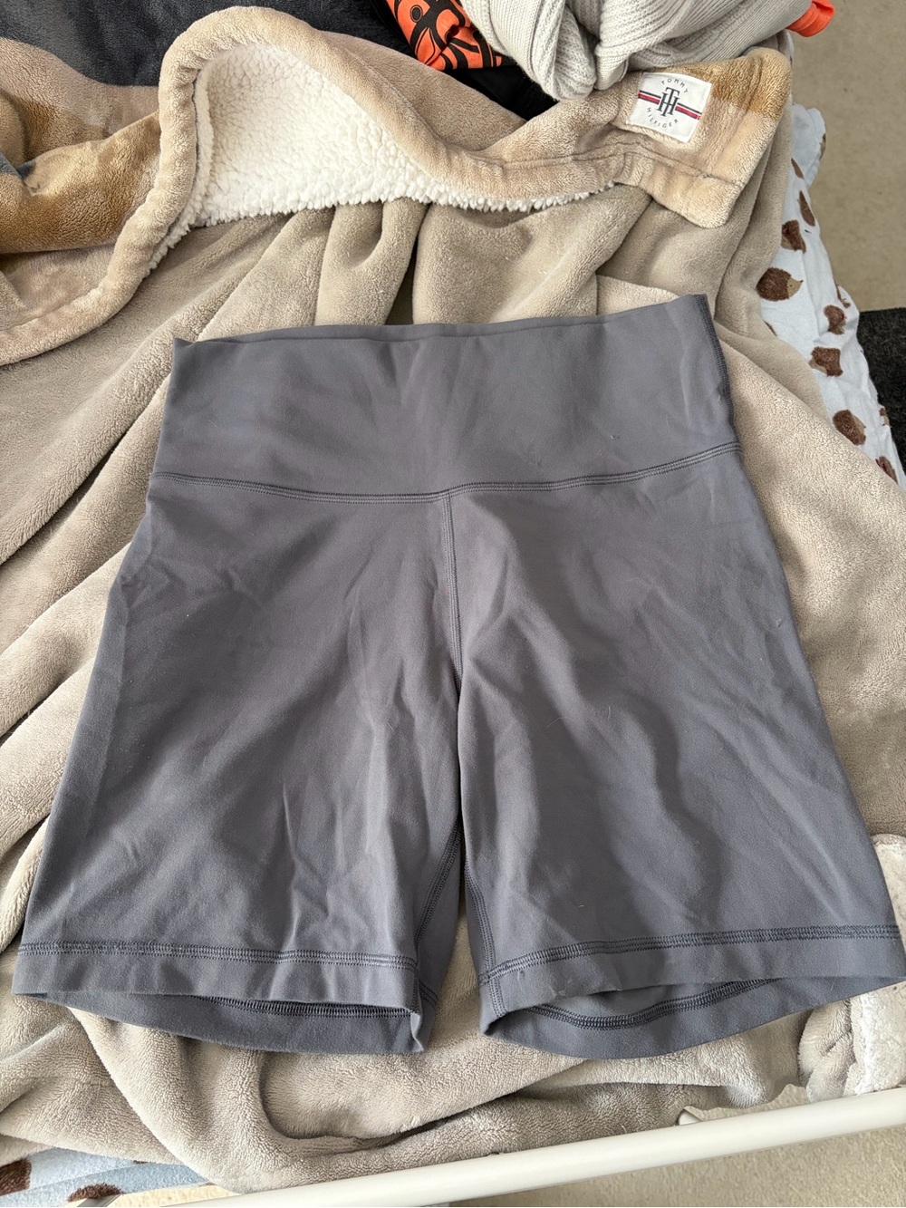 Aritzia Gray High-Rise Bike Shorts